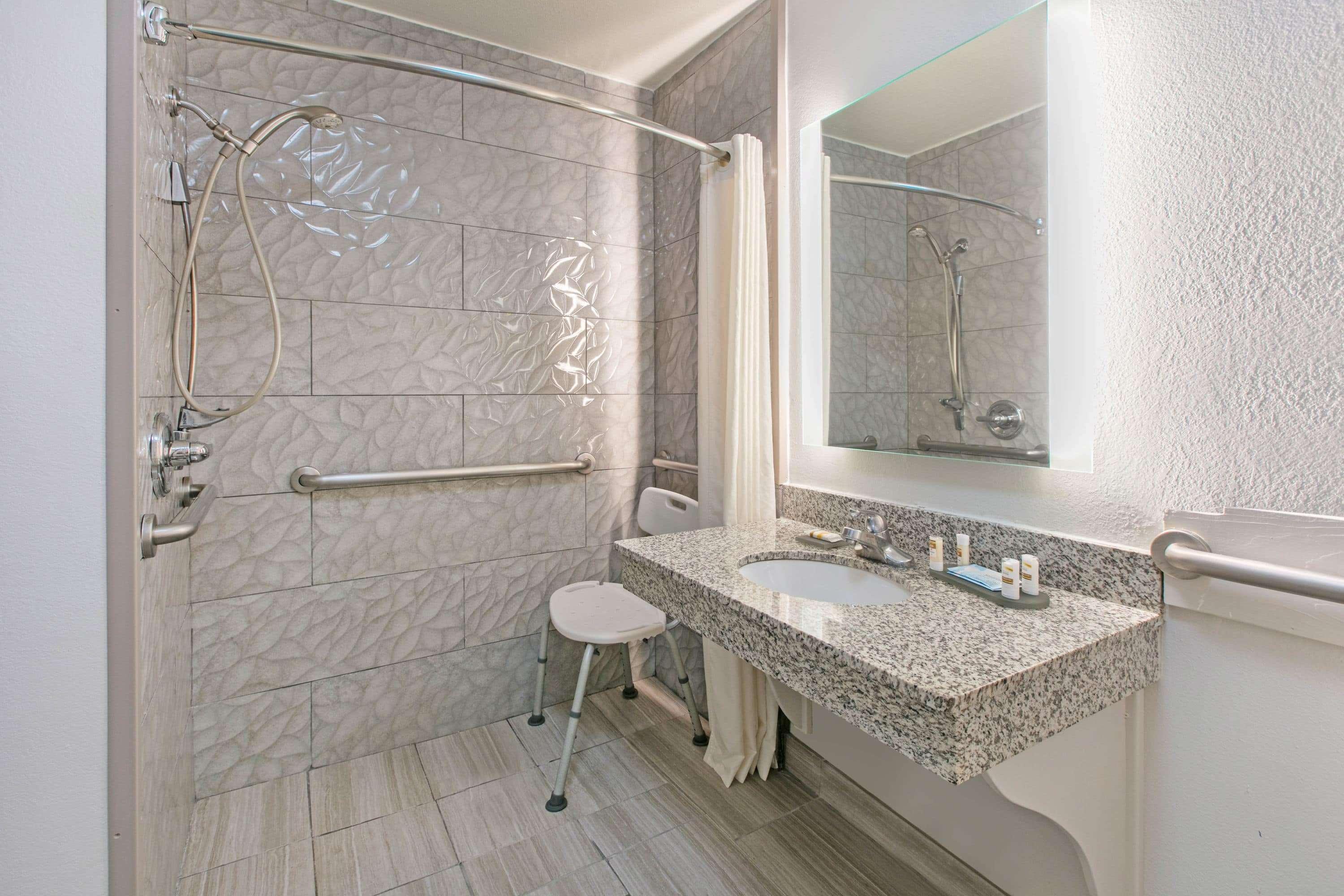 La Quinta By Wyndham Fredericksburg Hotel Ngoại thất bức ảnh
