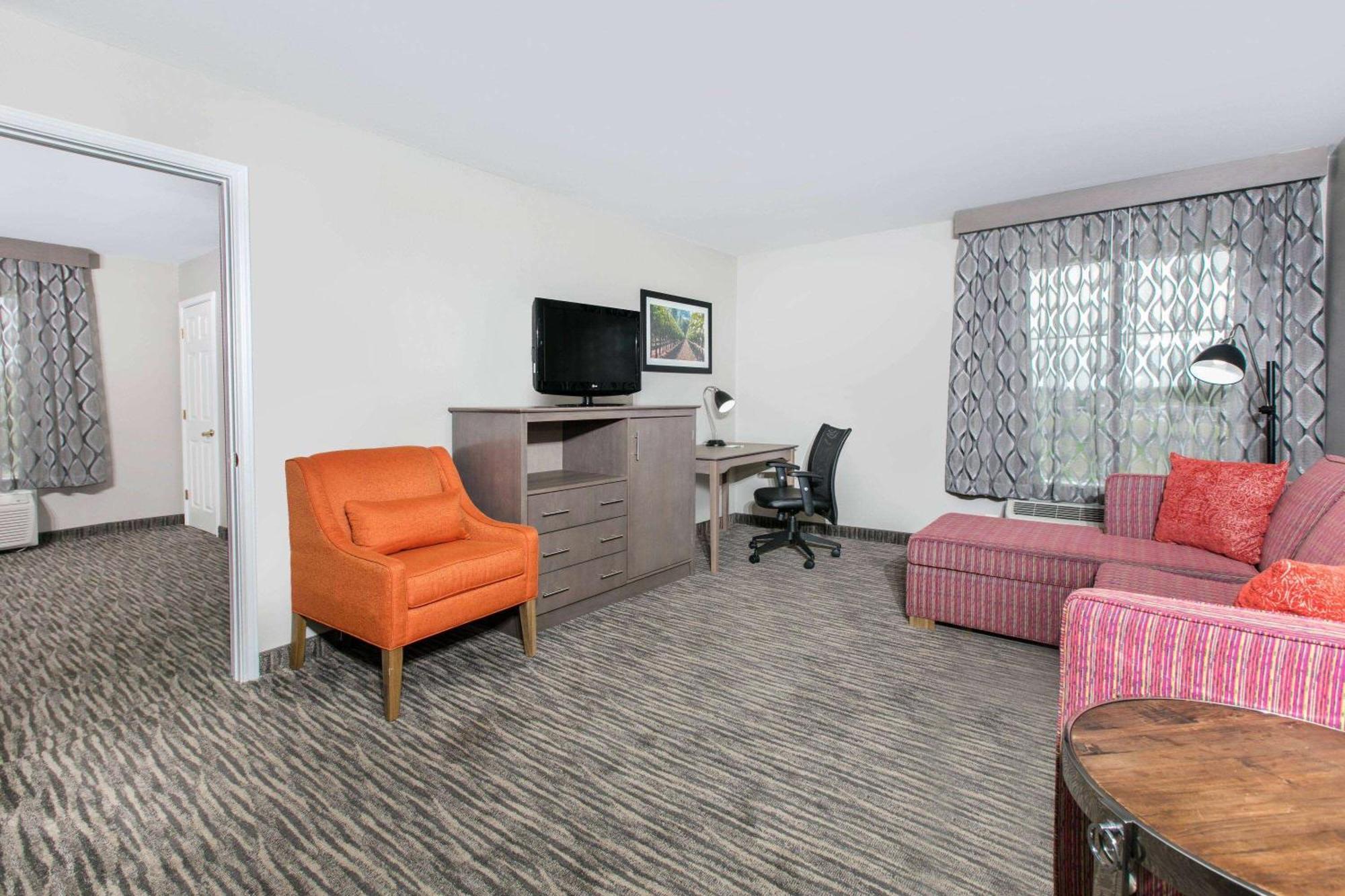 La Quinta By Wyndham Fredericksburg Hotel Ngoại thất bức ảnh